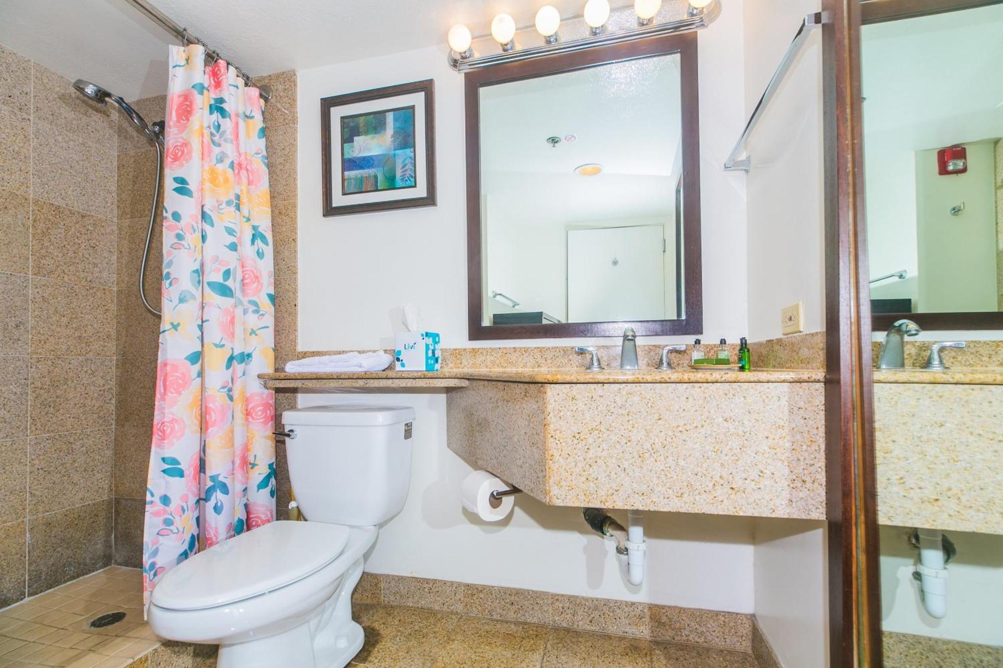 Ilikai Tower One Bedroom Lagoon View Waikiki Condos With Lanai & Free Wifi Honolulu Quarto foto